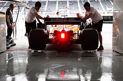 McLaren, Renault langgar aturan jam malam di Suzuka