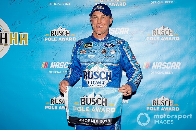 Kevin Harvick rebounds with Phoenix pole over Chase Elliott