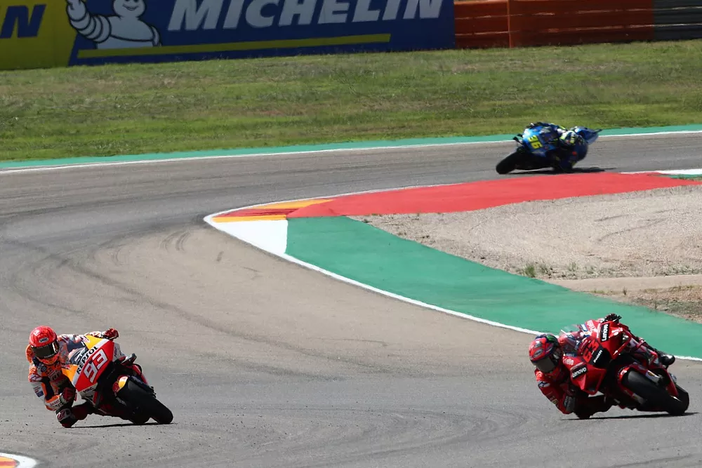 Marc M&aacute;rquez, Repsol Honda Team, Francesco Bagnaia, Ducati Team MotoGP