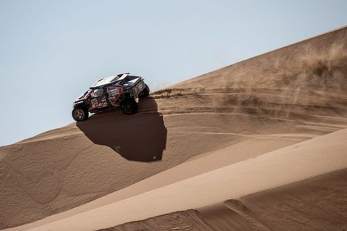 Dakar 2025: Al Attiyah pierde la victoria en la quinta etapa tras una sanción