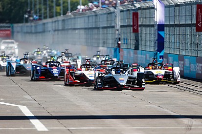 Buemi, sorprendido por la llegada creciente de constructores a la Fórmula E