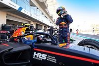 Iwasa wygrywa, Sargeant z licencją