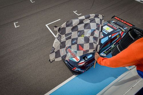 TCR South America: Yannantuoni vence corrida 2 de Termas após problema de Pezzini na última volta