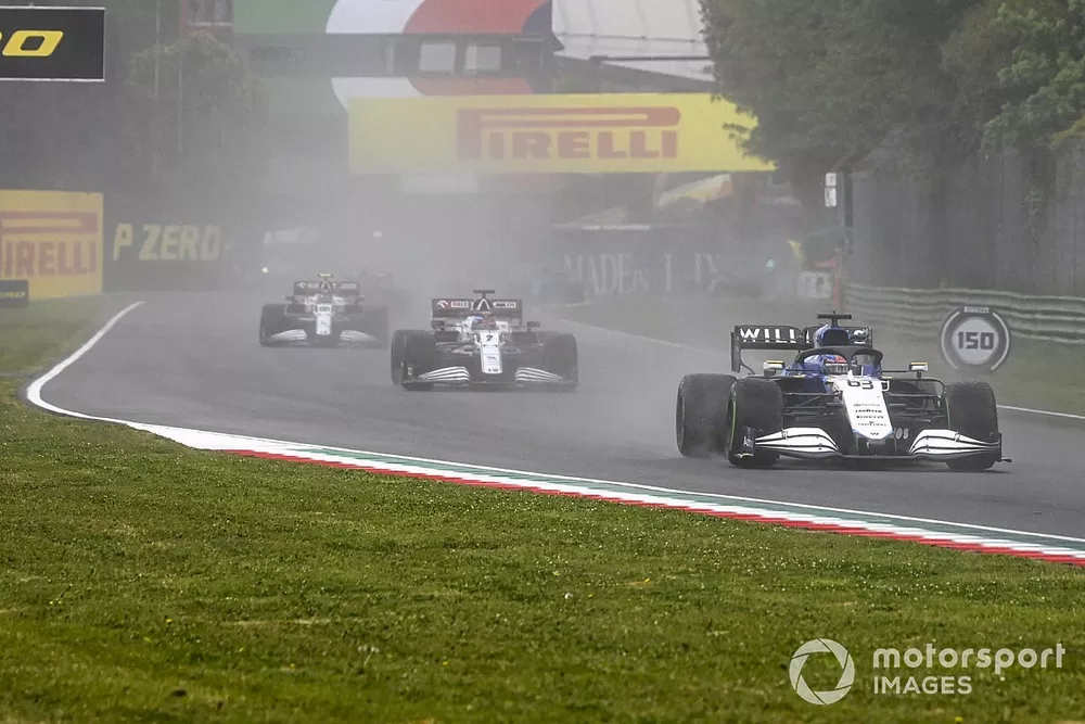George Russell, Williams FW43B, Kimi Raikkonen, Alfa Romeo Racing C41 et Antonio Giovinazzi, Alfa Romeo Racing C41