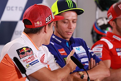 Rossi visszautasította Marquez kézfogási kísérletét