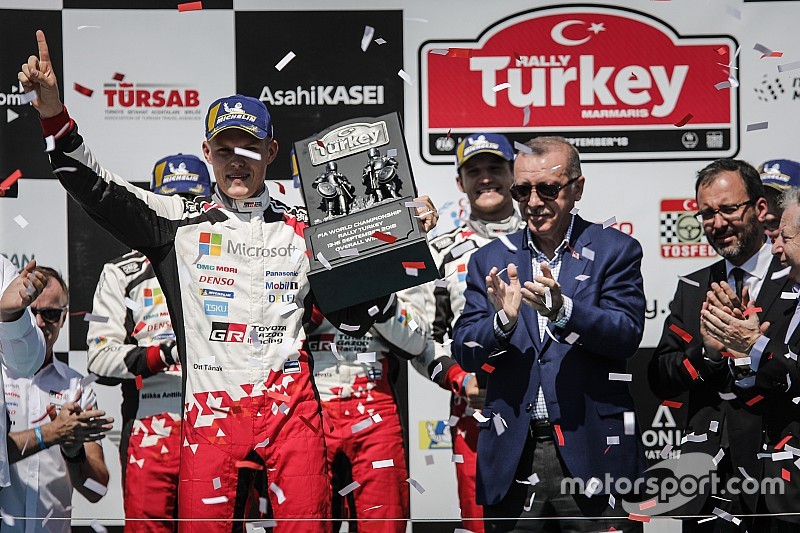 Tanak, galibiyet ödülünü Erdoğan'dan aldı!