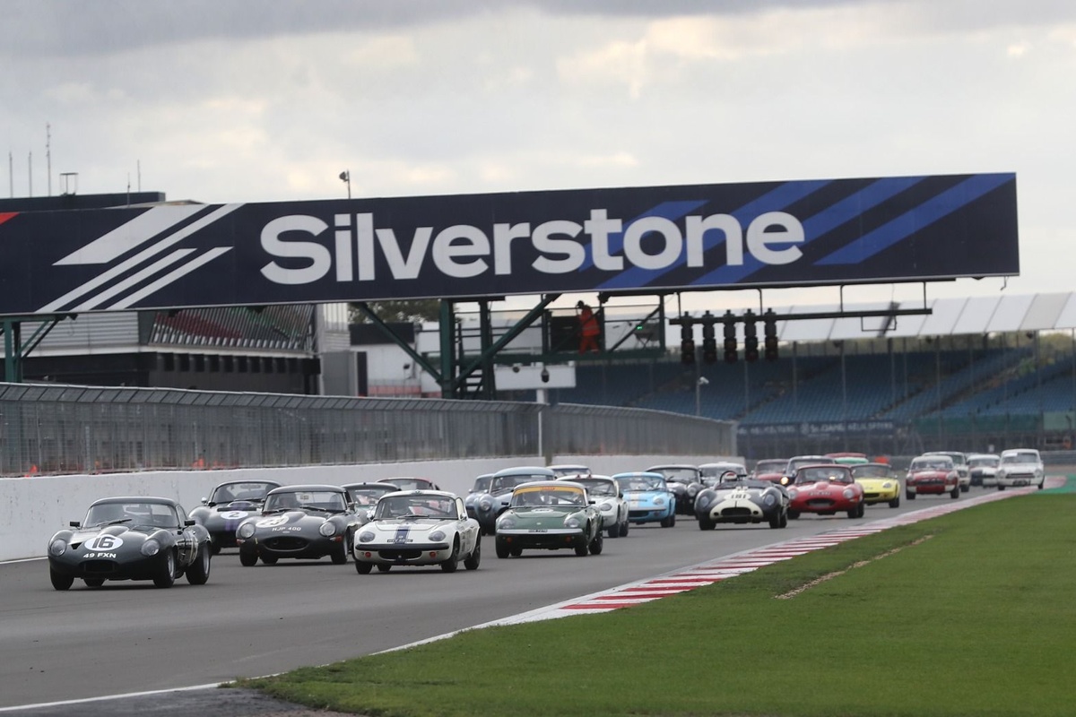 Cobra is King while battle for second rages in Silverstone Pall Mall Cup contest