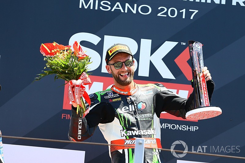 La victoire sur un plateau pour Sykes après la chute des deux leaders