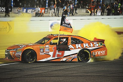 Thriller in Homestead: Daniel Suarez erringt NASCAR Xfinity-Titel 2016