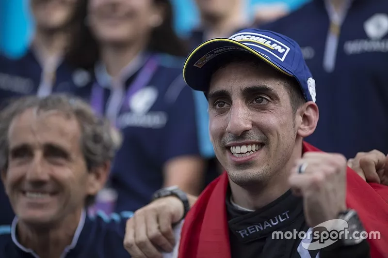 S&eacute;bastien Buemi, Renault e.Dams celerates with Alain Prost