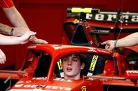 Qui&eacute;n es Oliver Bearman, el reemplazante de Sainz en Ferrari para Yeda