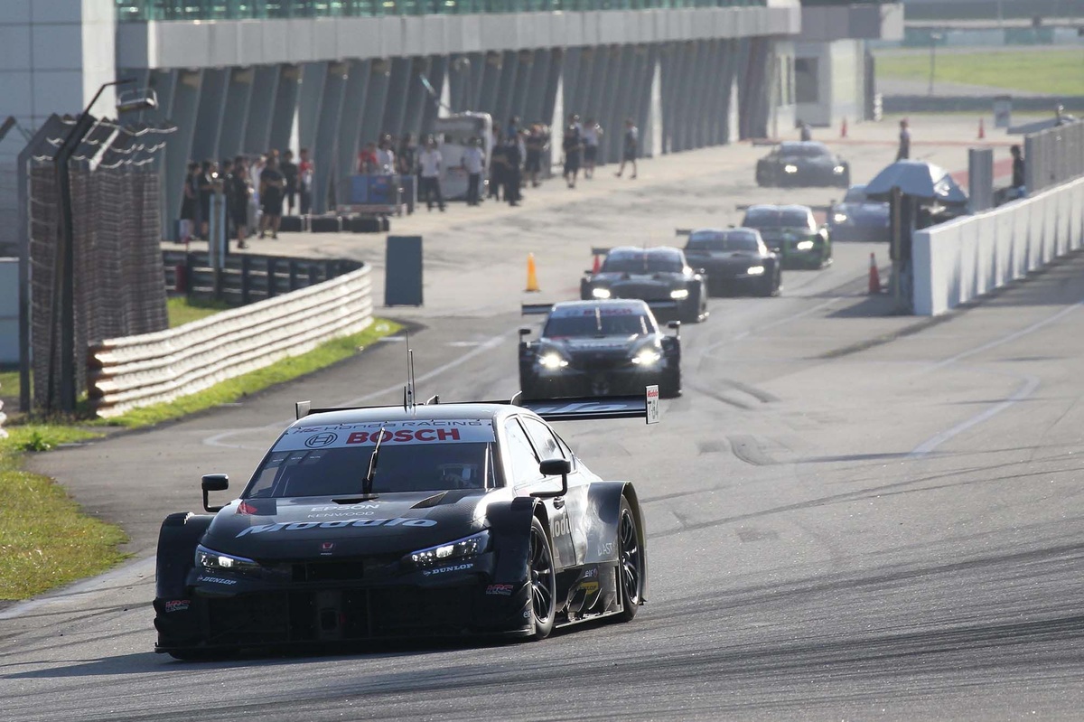 限定 GR スープラ SUPER GT 2024 セパンテスト 静岡ホビーショー スーパーGTセパンウインターテストに登場した90号車GRスープラは