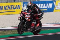 Bezzecchi lidera el FP2 en Misano; Mir, lesionado, no seguirá compitiendo hoy