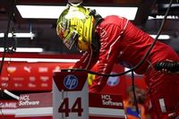 La FIA sanciona a Hamilton en Singapur F1 y Alonso se beneficia