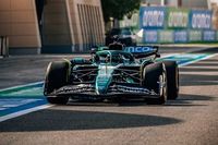 Las novedades que revela Aston Martin en el estreno de su AMR25 en Bahr&eacute;in