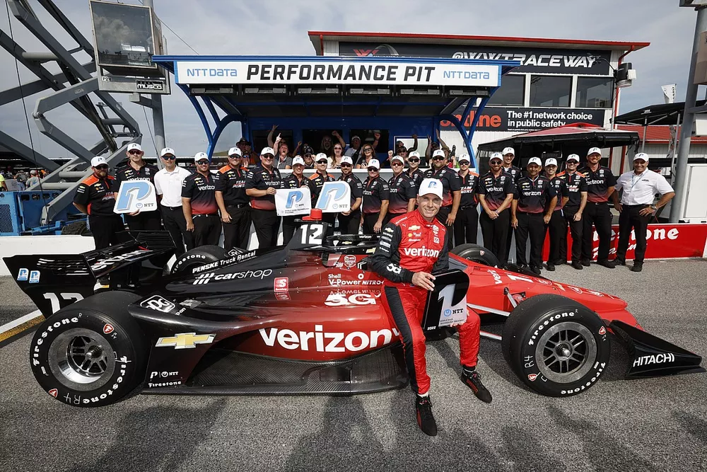 Polesitter Will Power, Team Penske Chevrolet, viert feest