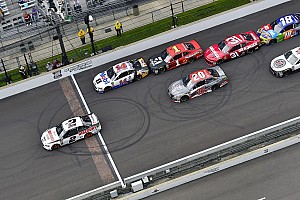 Clint Bowyer predicts Indy playoff race to be "a hell of a show"