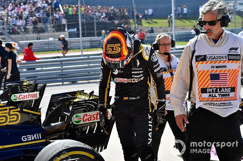 Carlos Sainz Jr., Renault Sport F1 Team R.S. 18 in parc ferme 