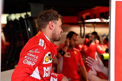 Weihnachtsgeschenk an Ferrari-Mitarbeiter: Vettel lässt Buch drucken