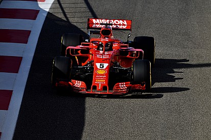 Vettel bovenaan op eerste testdag Abu Dhabi, vierde tijd Verstappen