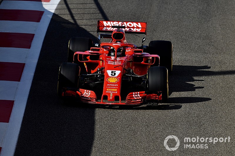 Vettel bovenaan op eerste testdag Abu Dhabi, vierde tijd Verstappen
