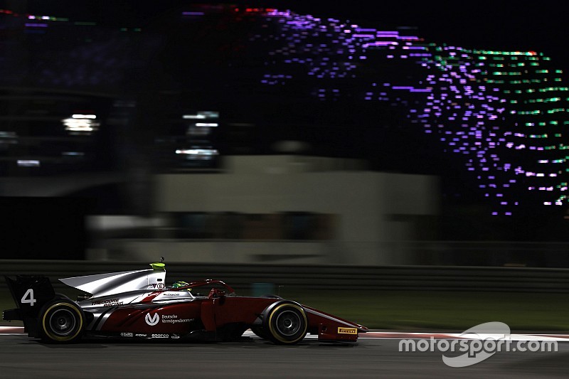 FIA F2, Test Abu Dhabi, Giorno 2: Mick Schumacher brilla alle spalle di Correa