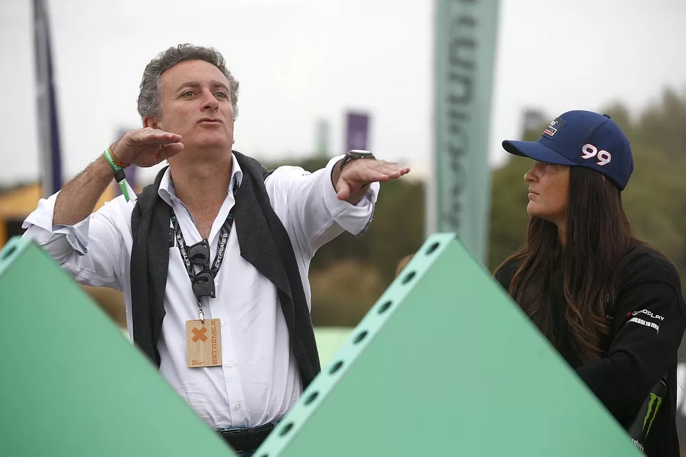 Alejandro Agag, CEO, Extreme E Sara Price, Chip Ganassi Racing at the grid draw
