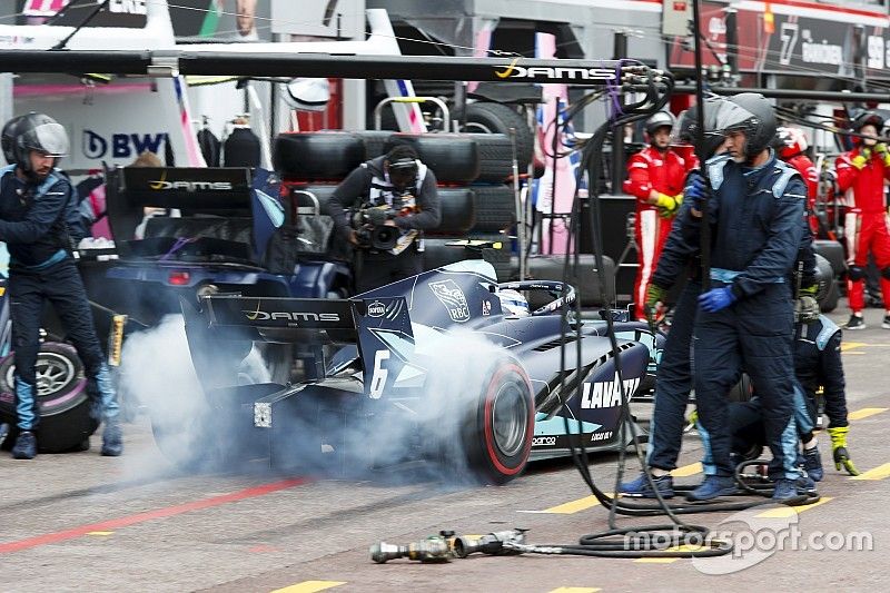 Nicholas Latifi, Dams pit stop 