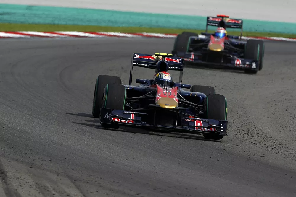 Jaime Alguersuari, Toro Rosso STR5, leads Sebastien Buemi, Toro Rosso STR5