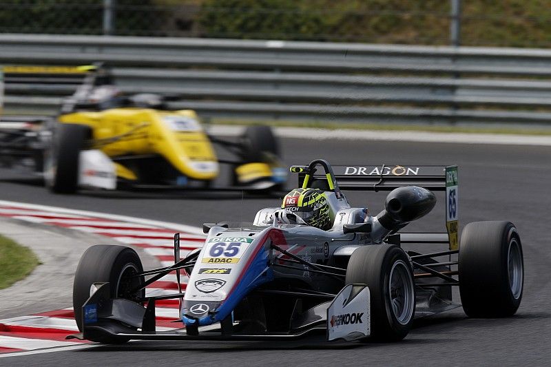 Enaam Ahmed, Hitech Bullfrog GP Dallara F317 - Mercedes-Benz