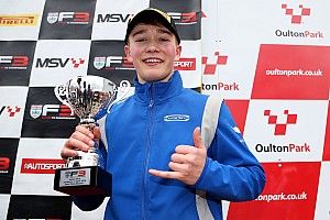 Monger logra podio en su regreso a las carreras