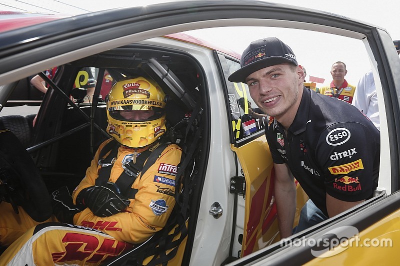 Verstappen megnézte magának a WTCR-t Zandvoortban