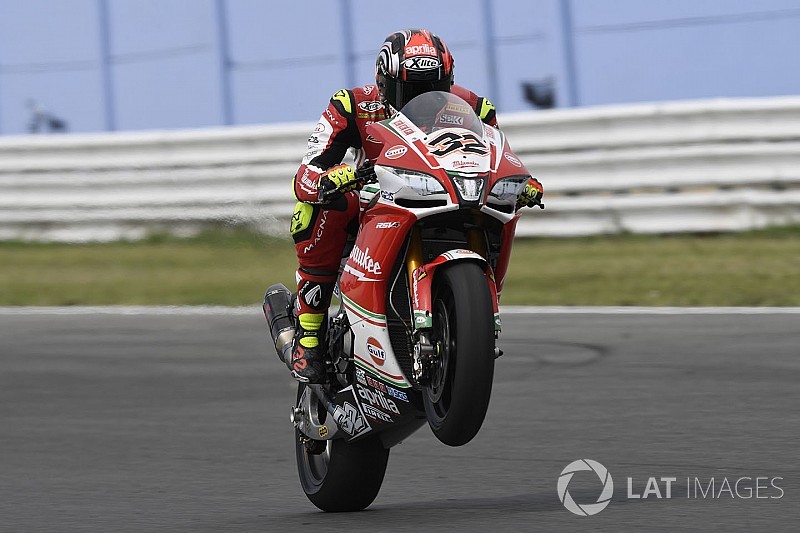 Misano WSBK: Savadori leads Aprilia 1-2 in Friday practice