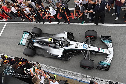 Még egy kör, és Bottas nem ért volna célba Montrealban