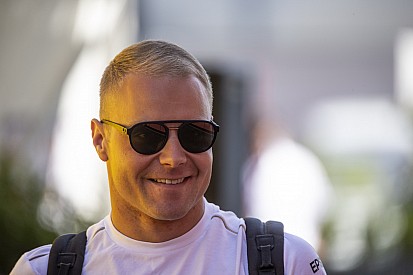 Hivatalos: Bottas szerződést hosszabbított a Mercedesszel