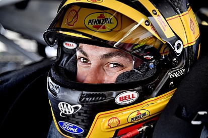 Suárez sexto, cuatro chocan en la primera práctica 2019 de NASCAR Cup