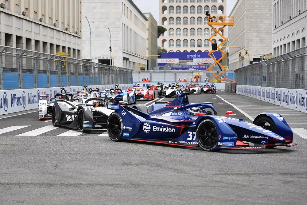 Nick Cassidy, Envision Virgin Racing, Audi e-tron FE07, the field at the start
