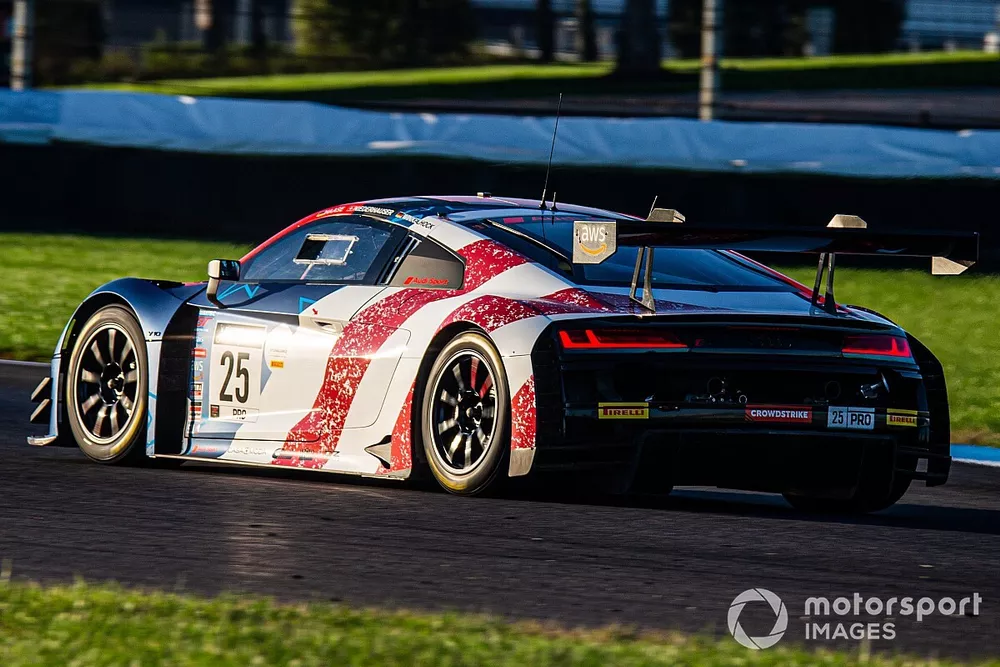 #25 Audi Sport Team Sainteloc Audi R8 LMS GT3 GT3: Christopher Haase, Markus Winkelhock, Patric Niederhauser