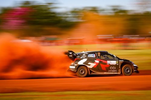 WRC Paraguay: Ogier se pone l&iacute;der mientras los pinchazos afectan a m&aacute;s coches