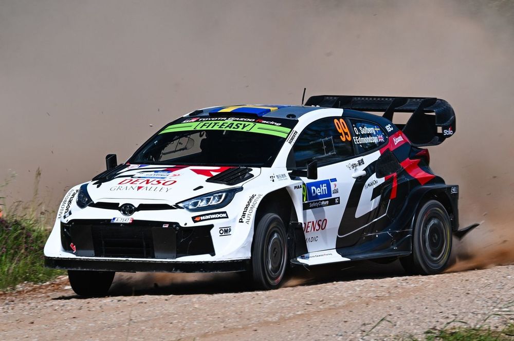 Oliver Solberg, Elliott Edmondson, Toyota Gazoo Racing WRT Toyota GR Yaris Rally1