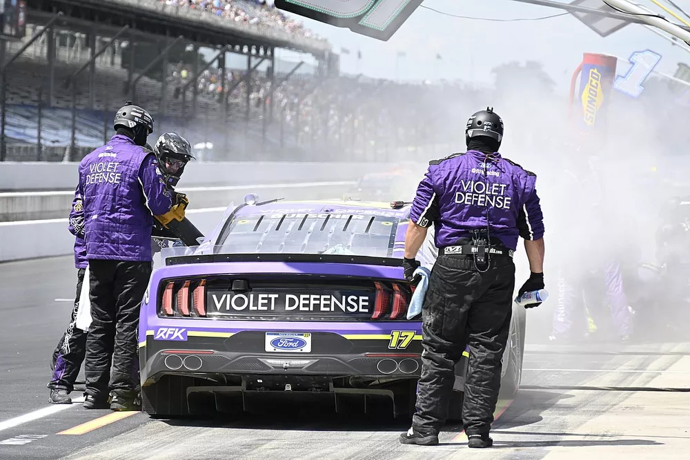 Chris Buescher, RFK Racing, Violet Defense Ford Mustang