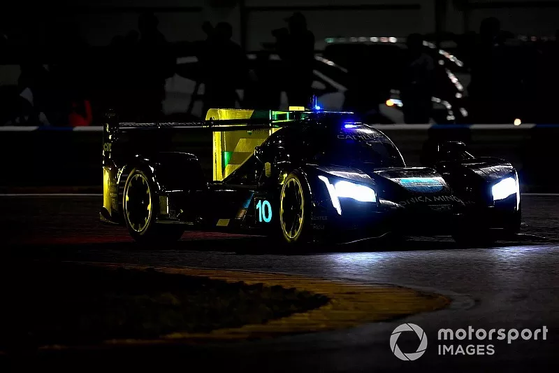 #10 Wayne Taylor Racing Cadillac DPi: Renger Van Der Zande, Jordan Taylor, Fernando Alonso, Kamui Kobayashi
