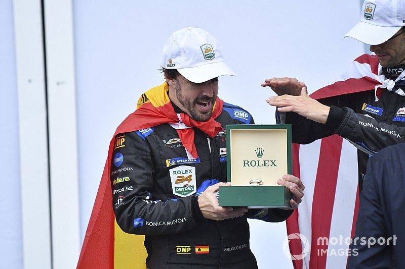 Alonso na zege Daytona: