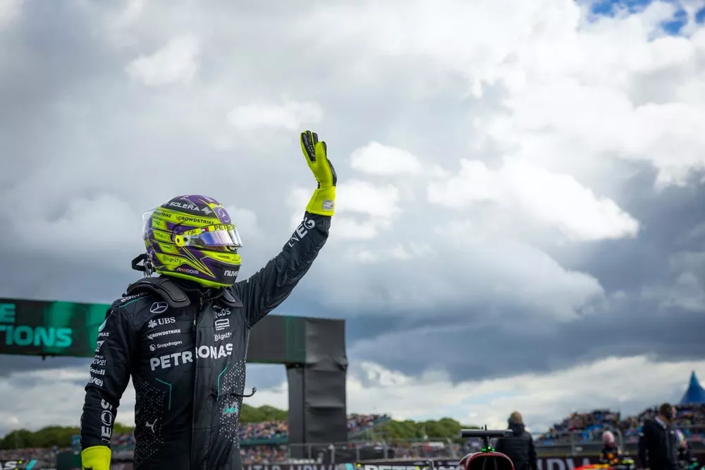 Lewis Hamilton, Mercedes-AMG F1 Team, waves to fans at the end of Qualifying