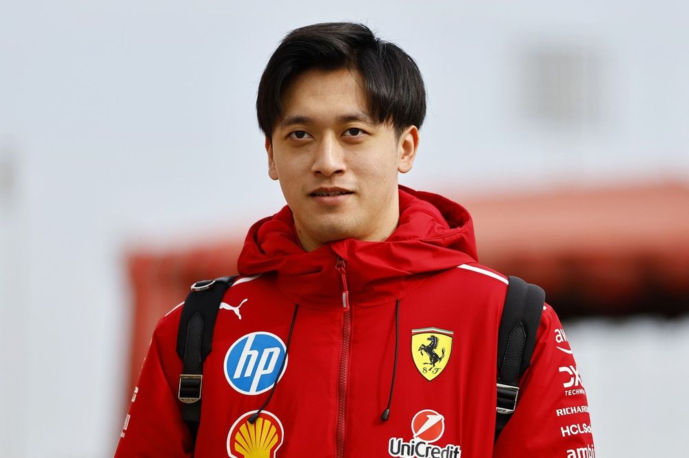 Zhou Guanyu,  Ferrari