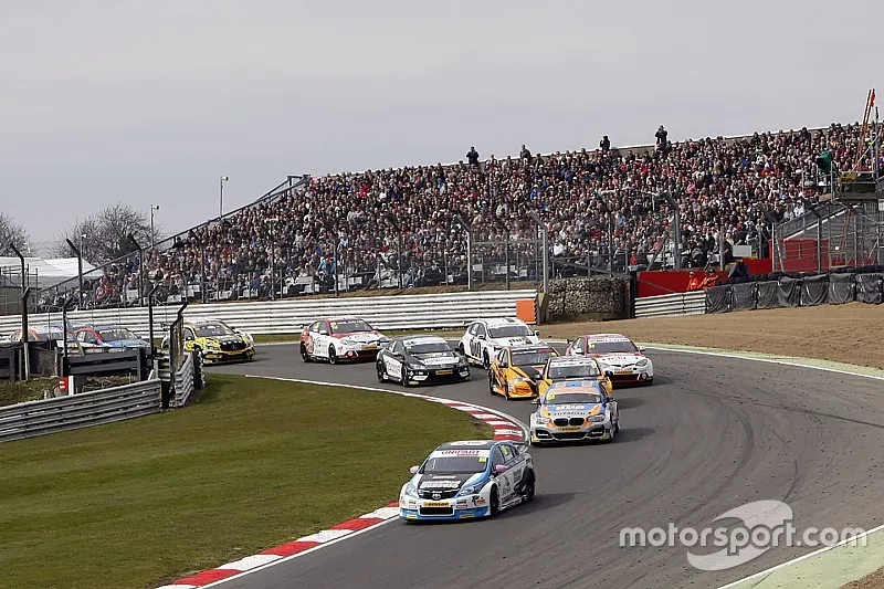 Race two start
