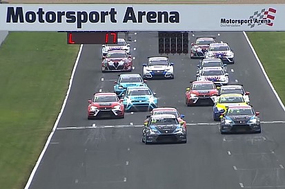 Video: Die Highlights der TCR-Serien in Oschersleben