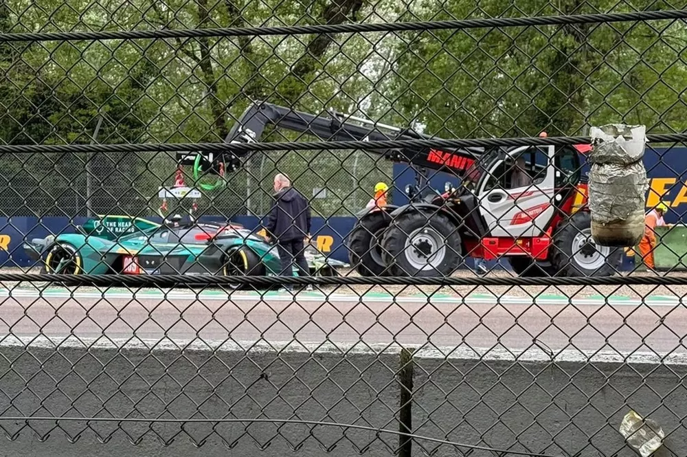 Accidente de Aston Martin en el Pr&oacute;logo del WEC