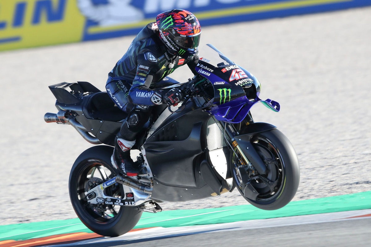 Le V4 Yamaha corrige déjà une faiblesse... mais sacrifie un atout