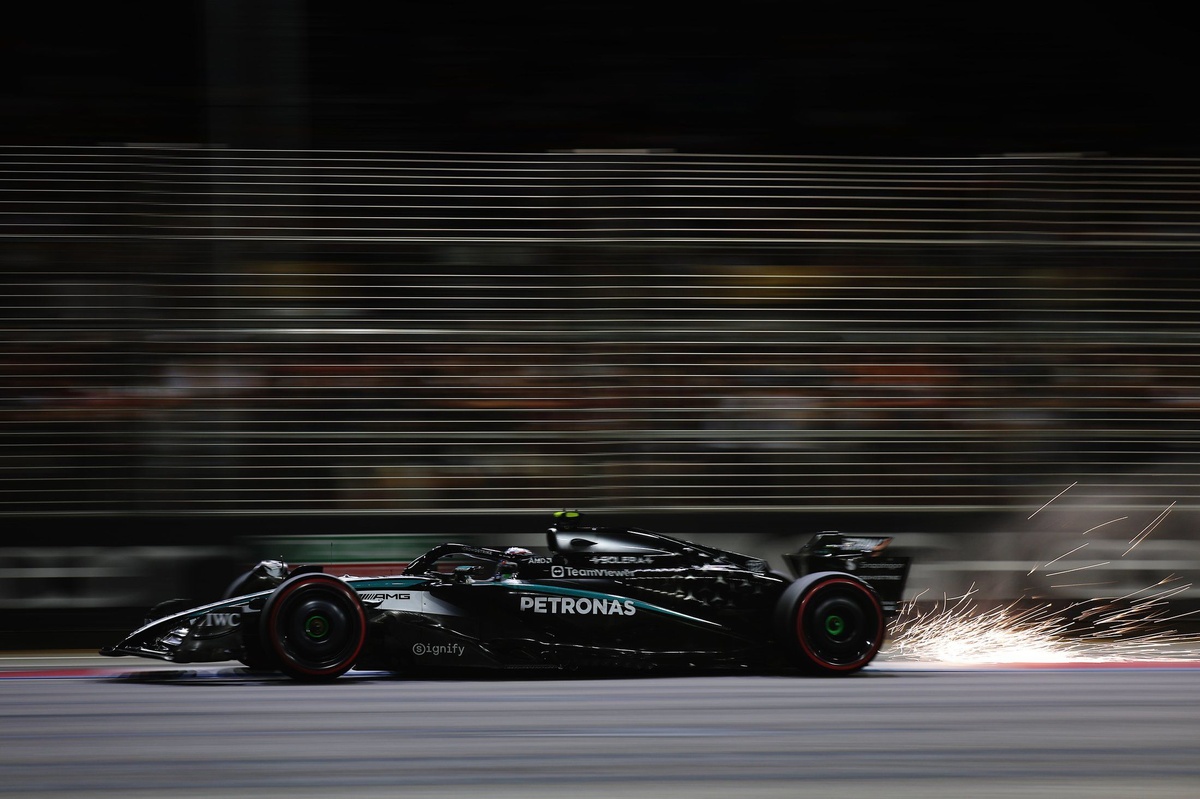 Antonelli missed F1 Singapore GP front row because "emotion took over"
